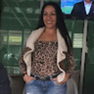 Meet your Posher, Deisy